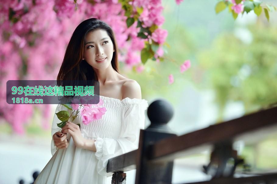 99在线这精品视频精选内容背景